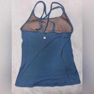 Lululemon tank top athletic wi the short bra included